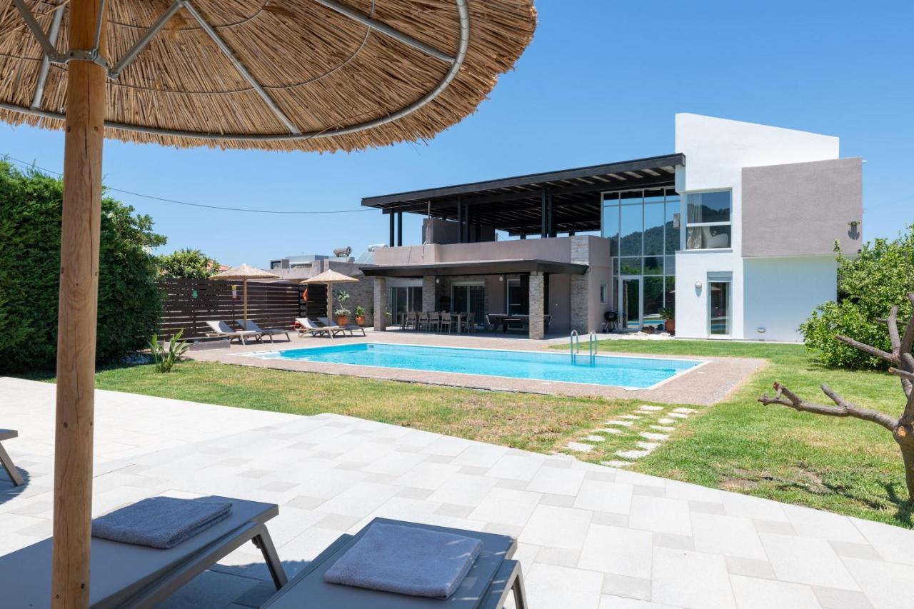 Marane Villa *
